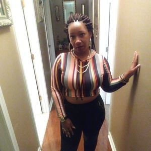 Meet your Posher, Briya